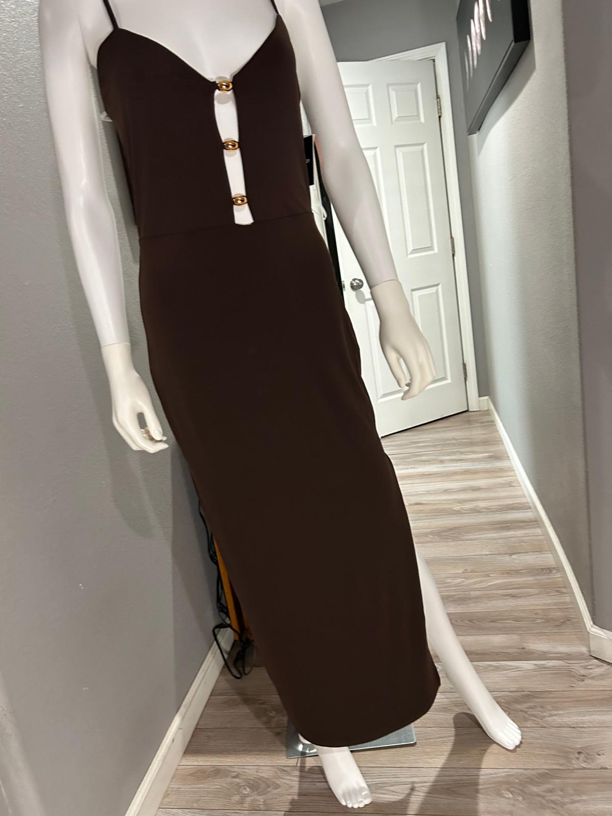 Vestido Café con Botones Dorados — vestido importado