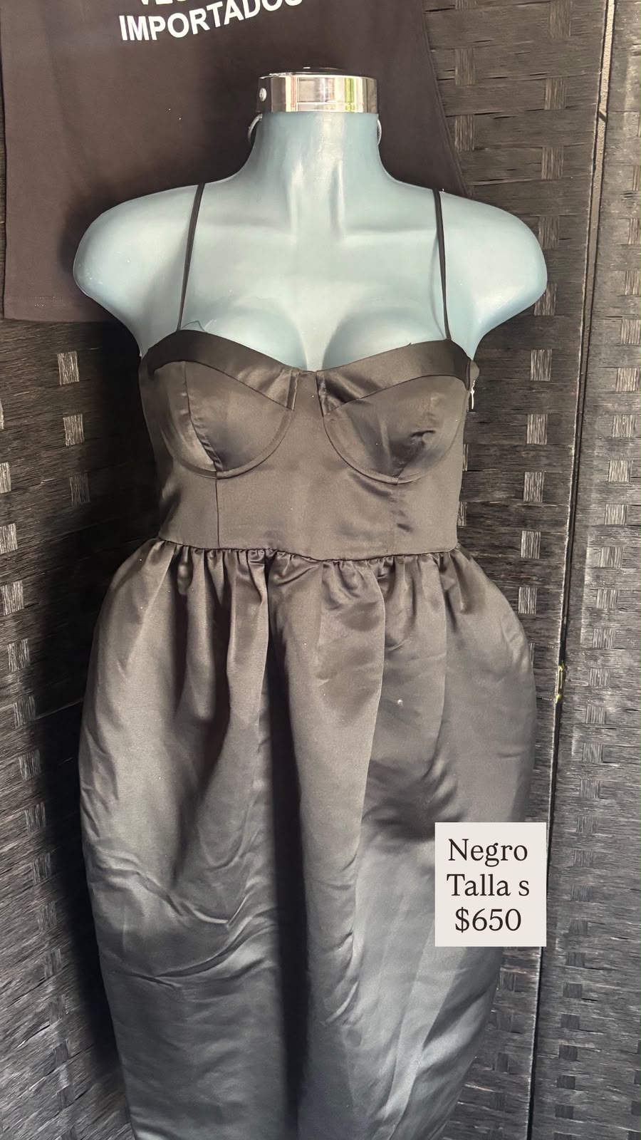 Vestido Negro de Satín — vestido importado