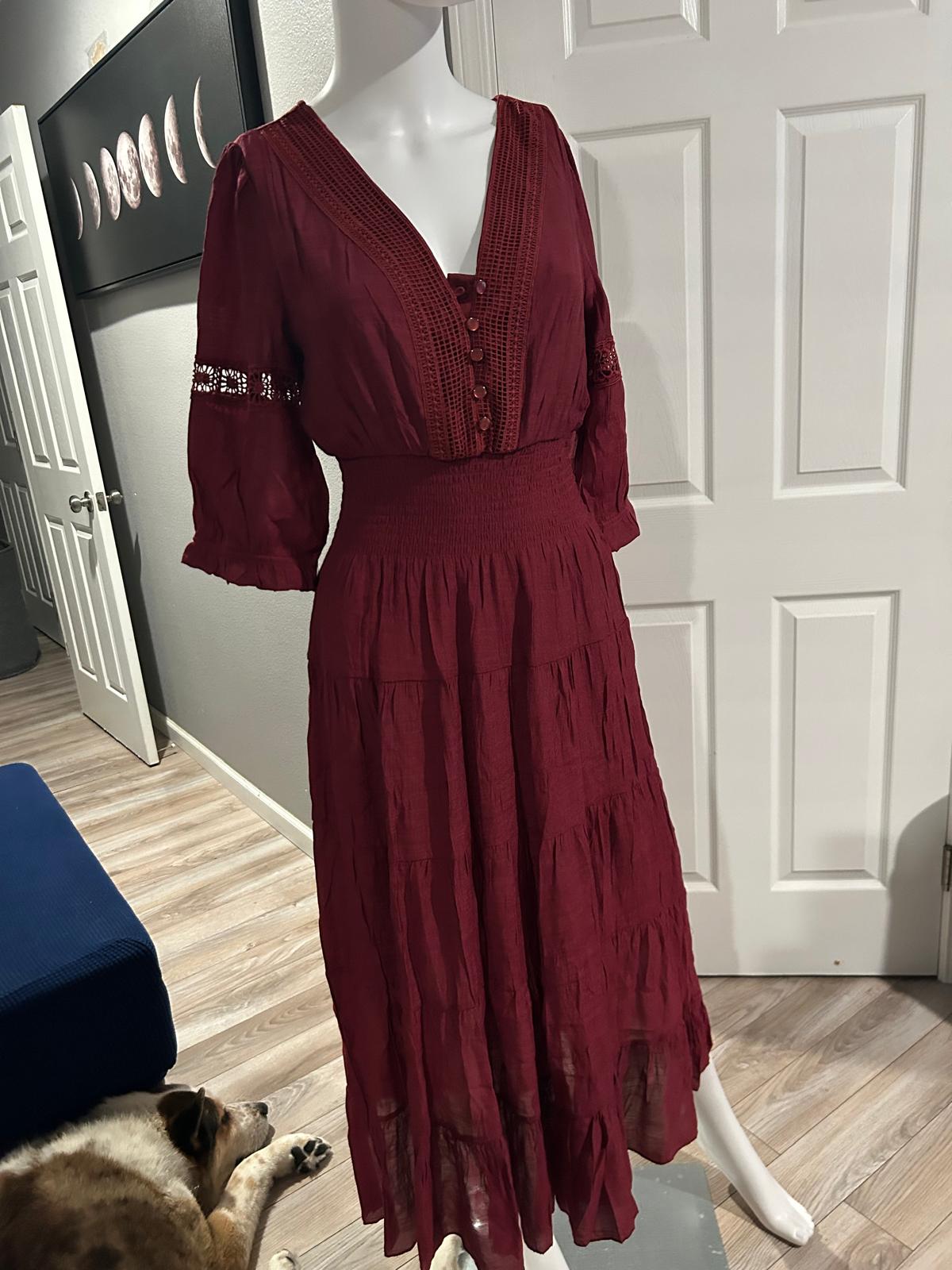 Vestido Guinda con Encaje — vestido importado