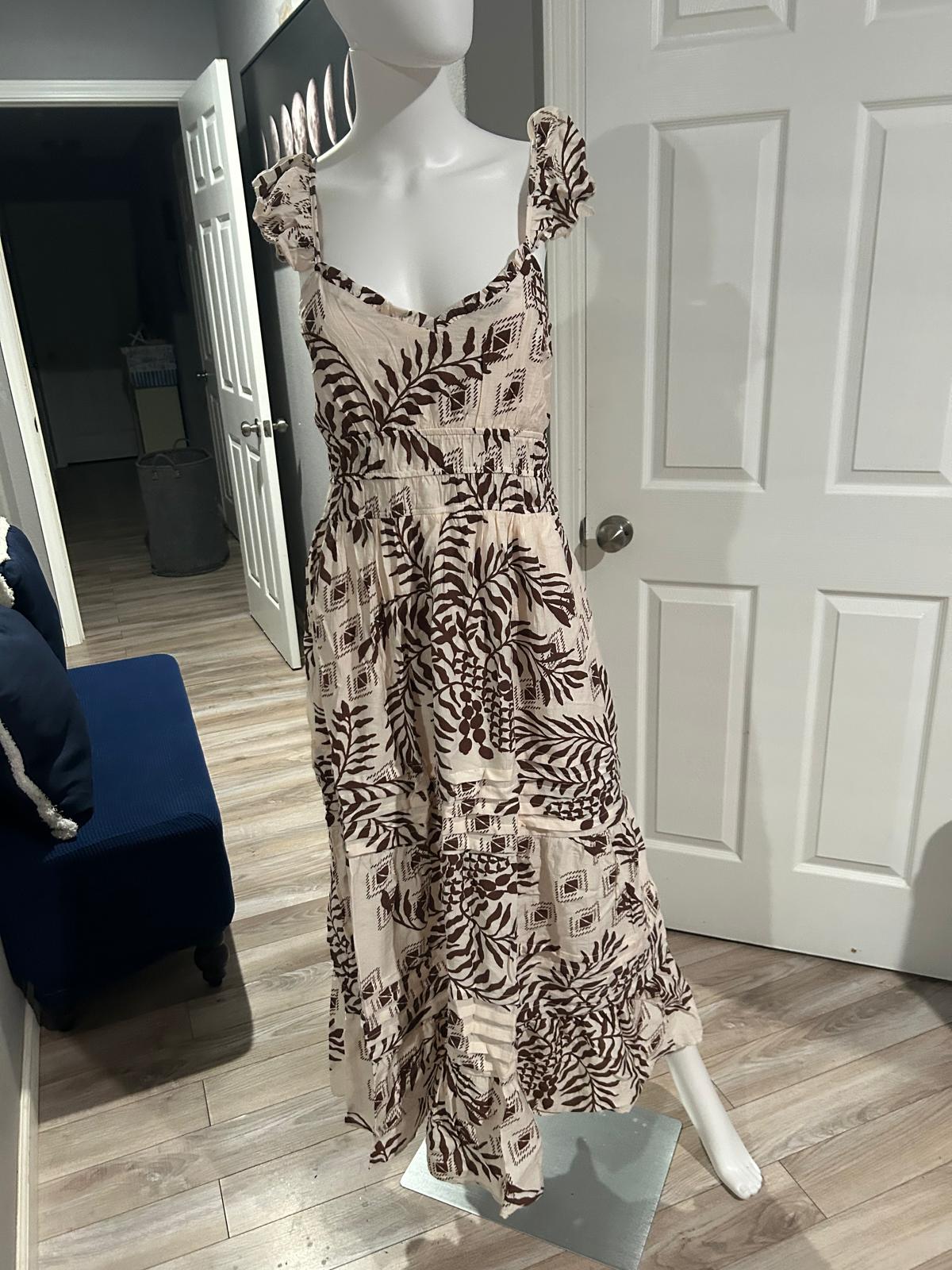 Vestido Beige Estampado de Hojas — vestido importado