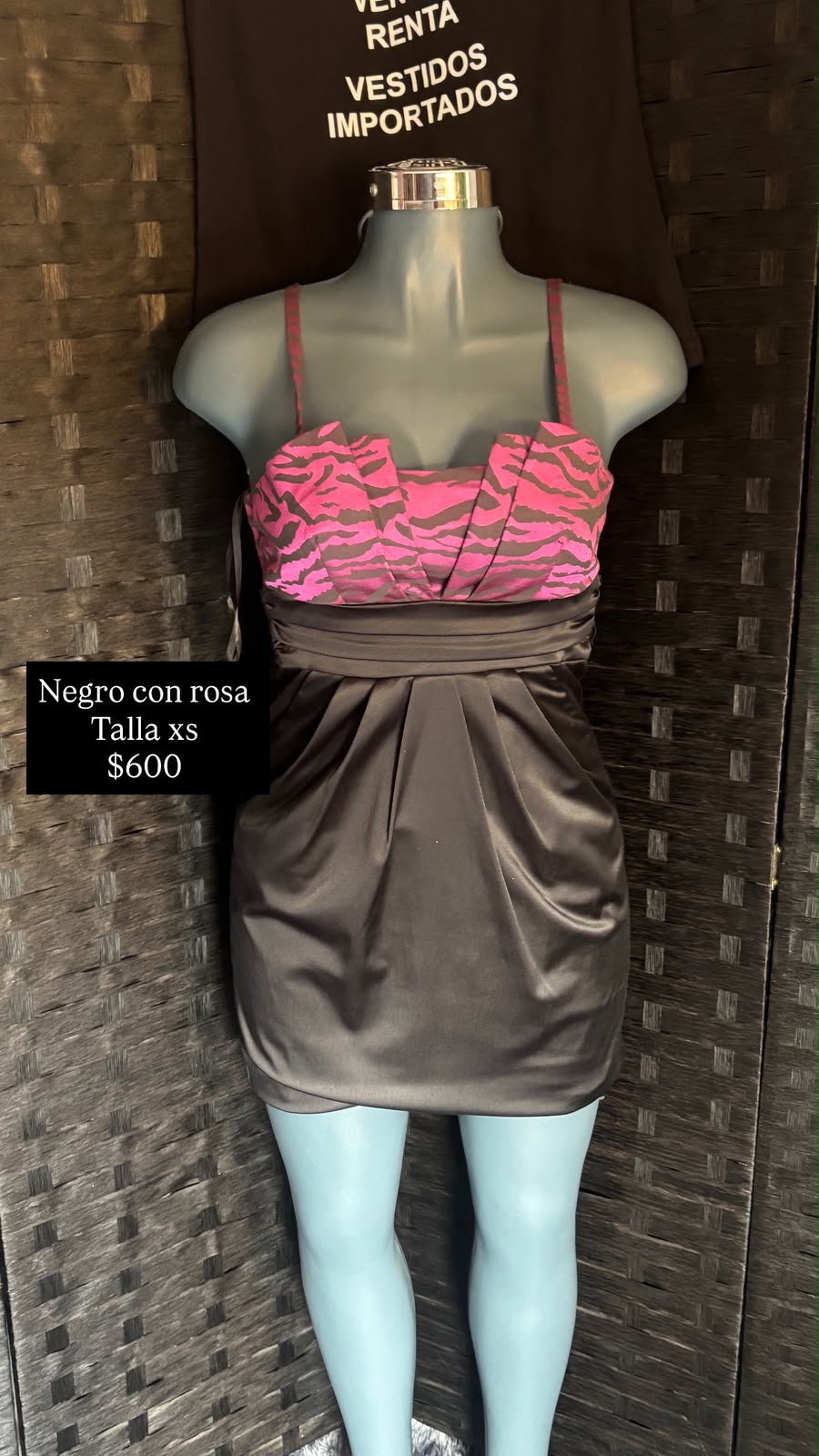 Vestido Negro con Rosa — vestido importado