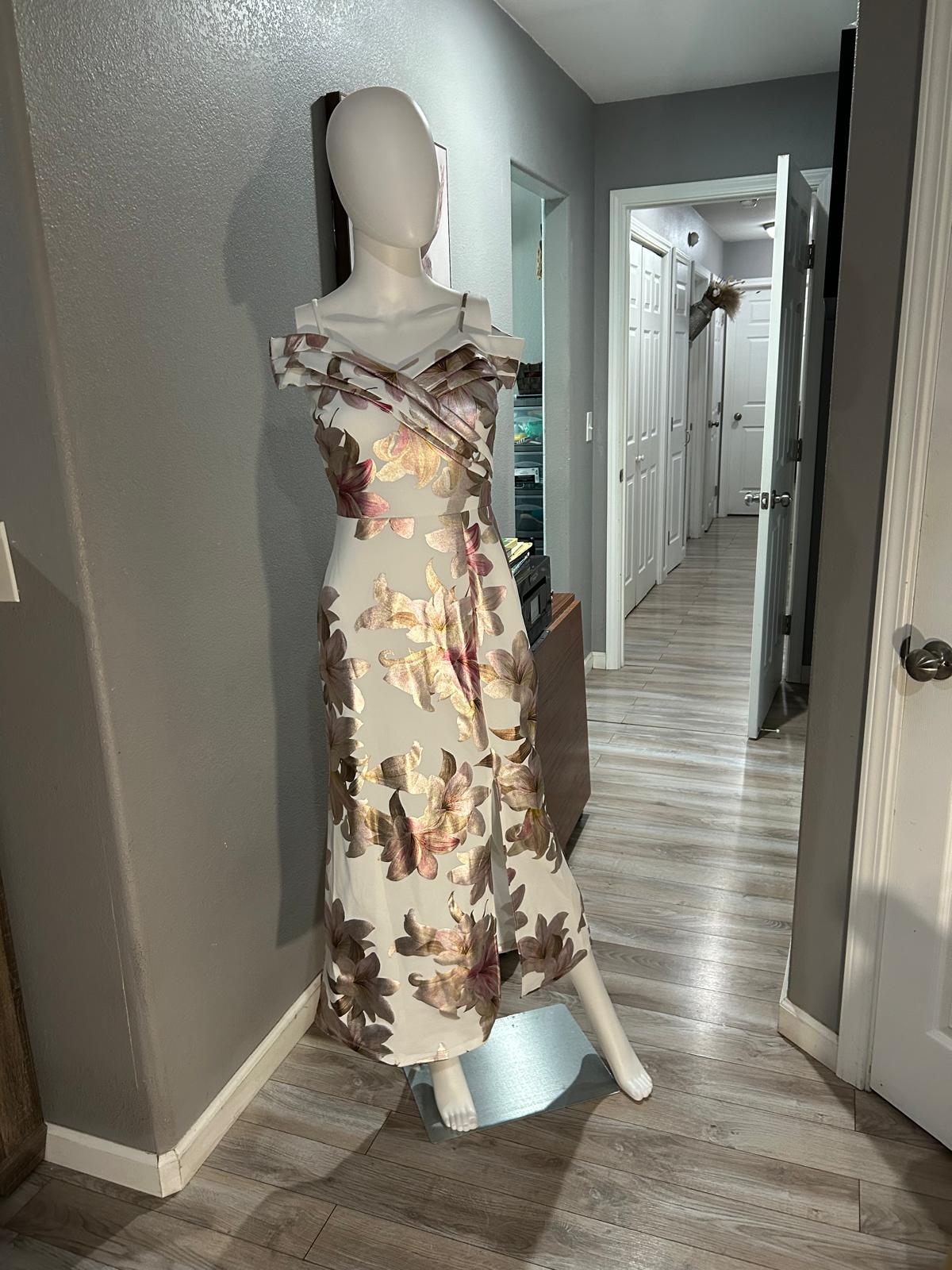 Vestido Floral de Lirios — vestido importado