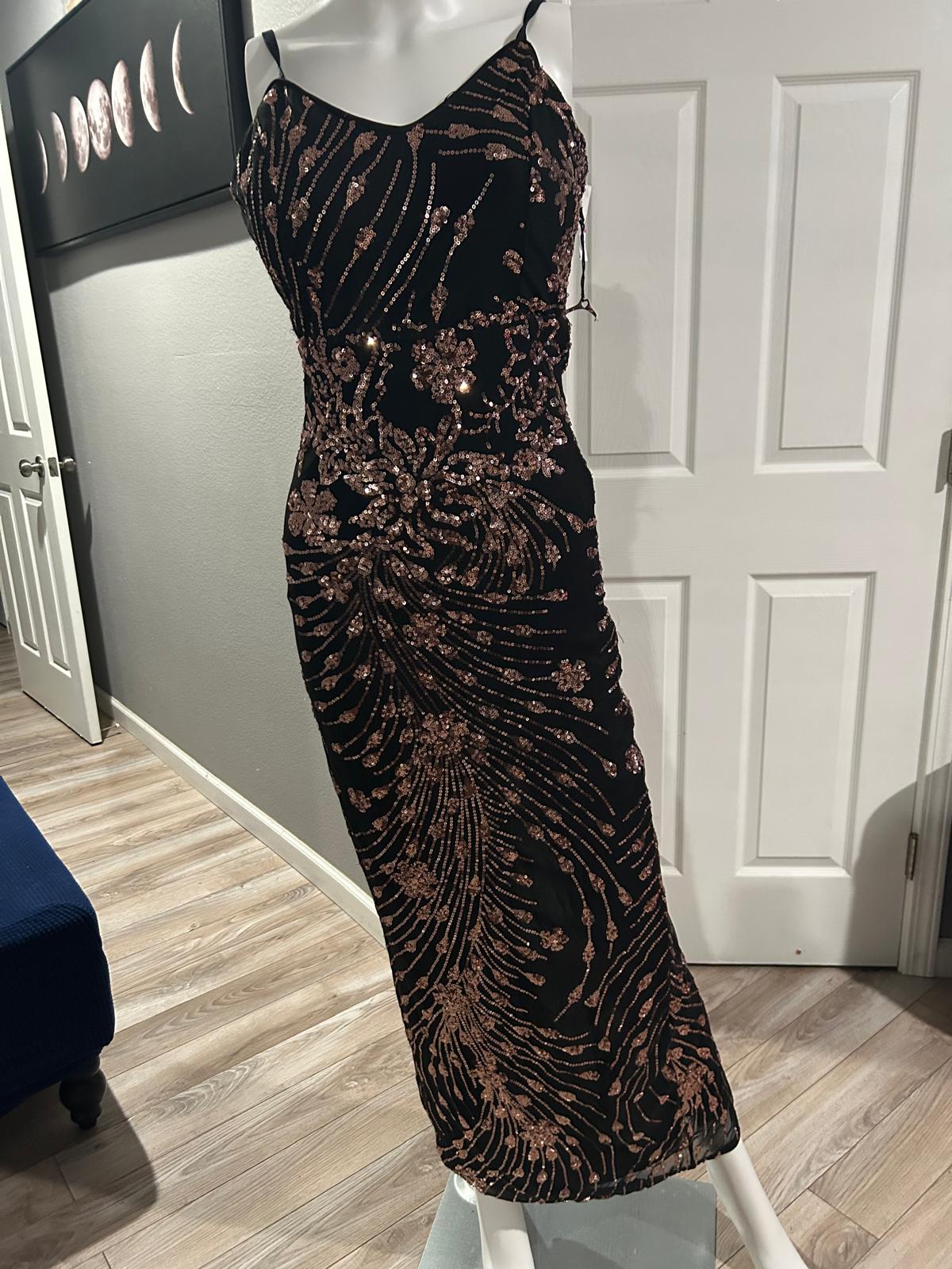Vestido Negro con Lentejuela Cobre — vestido importado