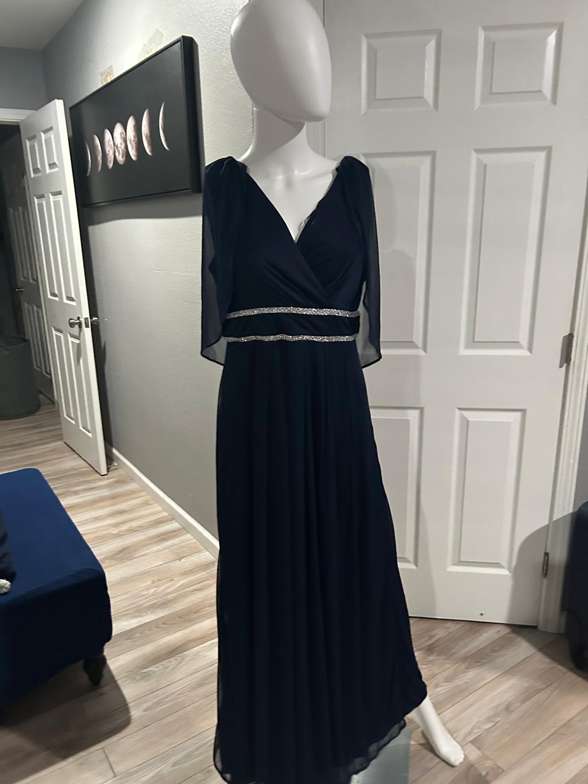 Vestido Azul Marino con Pedrería — vestido importado