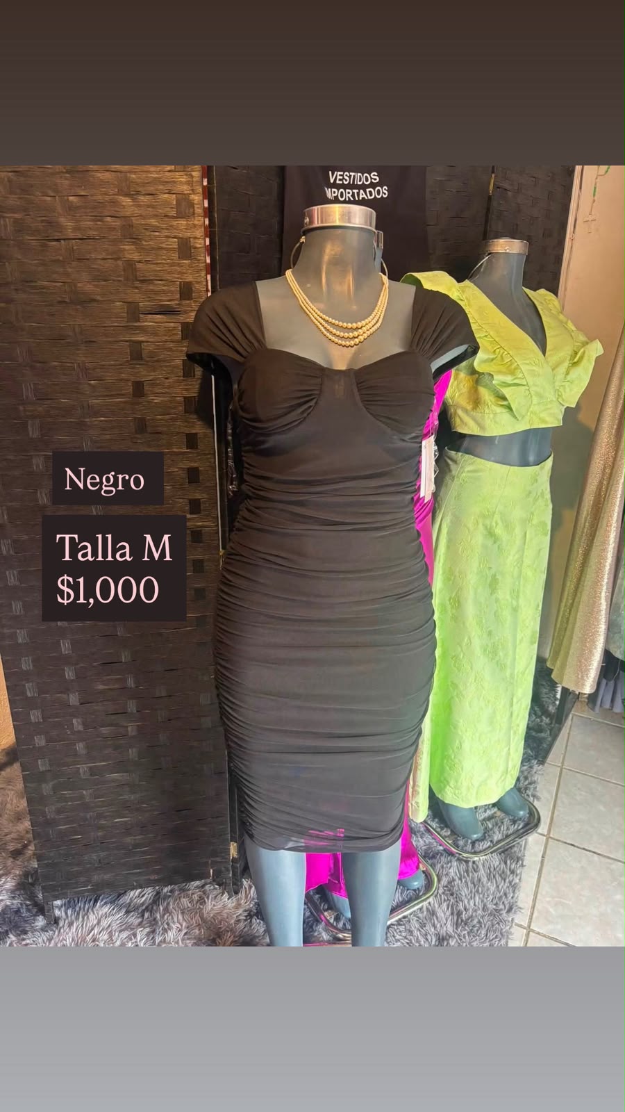 Vestido Negro Fruncido con Tul — vestido importado