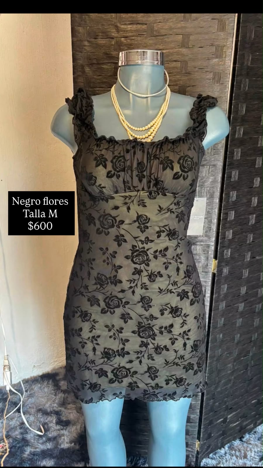 Vestido Negro de Flores — vestido importado