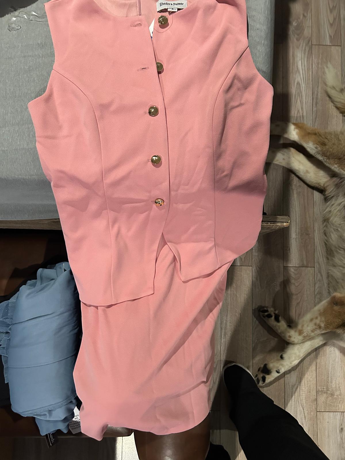Conjunto Rosa con Botones Dorados — vestido importado